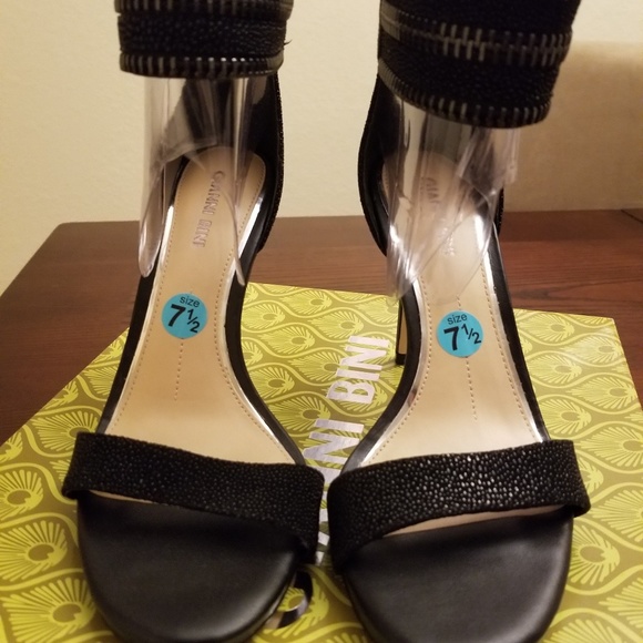 COPY - Gianni Bini Heels - Picture 5 of 6